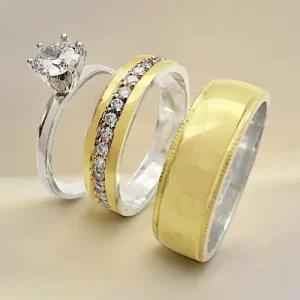 Set de anillo de compromiso y argollas de matrimonio personalizadas